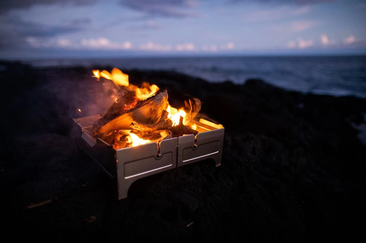 Wolf And Grizzly Fire Safe Portable Fire Pit - Image 8