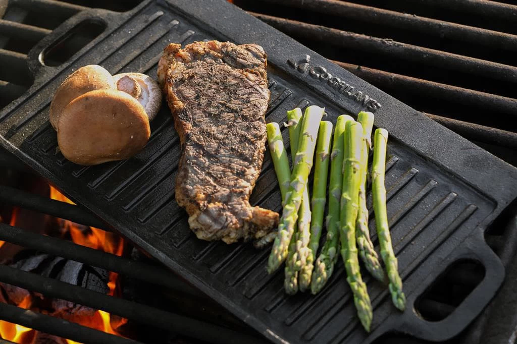 Coghlan's Cast Iron Griddle - Image 2